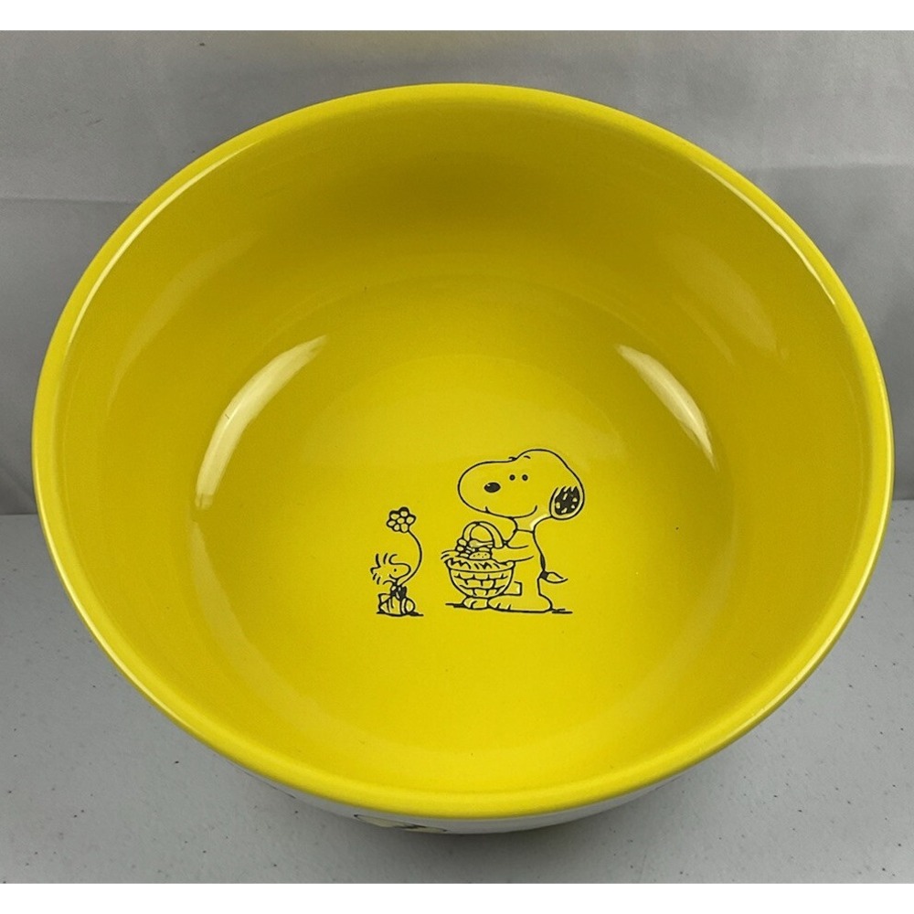 Peanuts Snoopy Woodstock Easter Egg Ceramic Bowl Yellow White 8 Inch Holiday